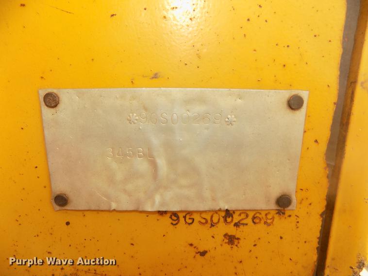 image for item DB8732 1999 Caterpillar 345B L excavator