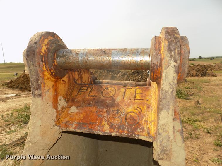 image for item DB8732 1999 Caterpillar 345B L excavator