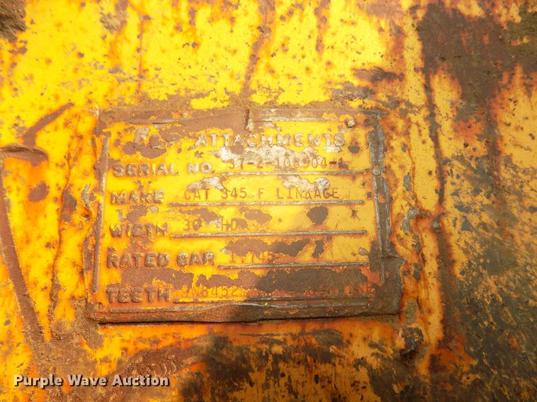 image for item DB8732 1999 Caterpillar 345B L excavator