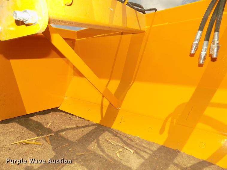 image for item DB8736 2018 Industrias America 10F box scraper