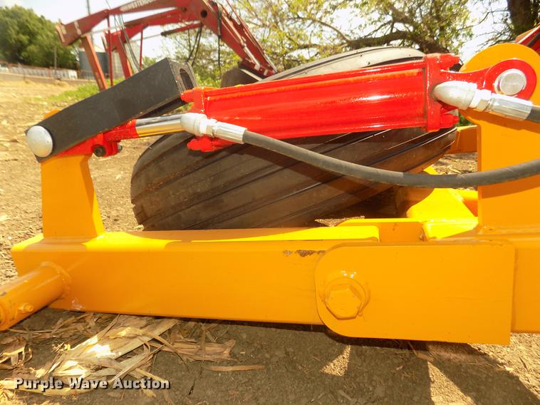 image for item DB8736 2018 Industrias America 10F box scraper