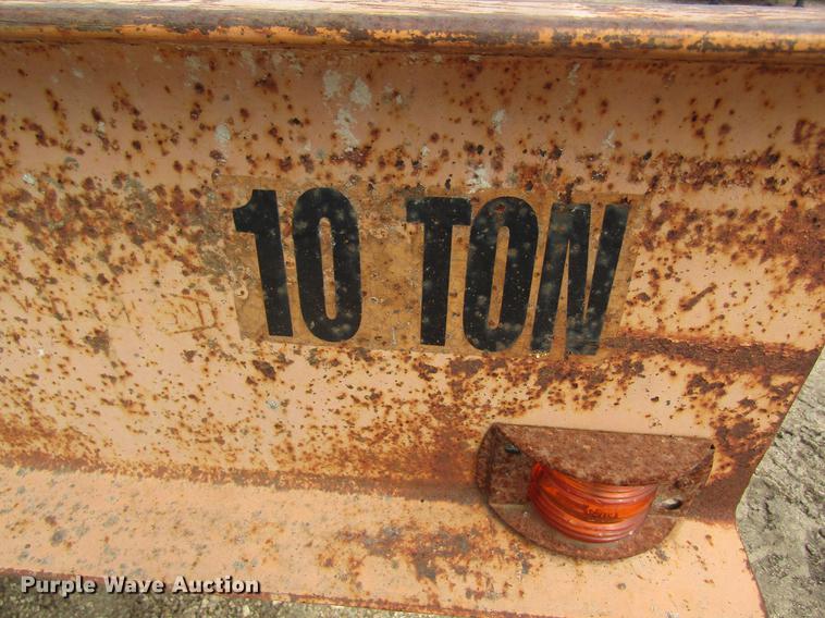 image for item DC4365 1999 Hudson equipment trailer