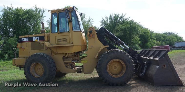 image for item DC5494 1994 Caterpillar 936F wheel loader