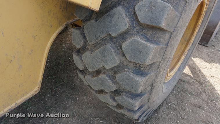 image for item DC5494 1994 Caterpillar 936F wheel loader