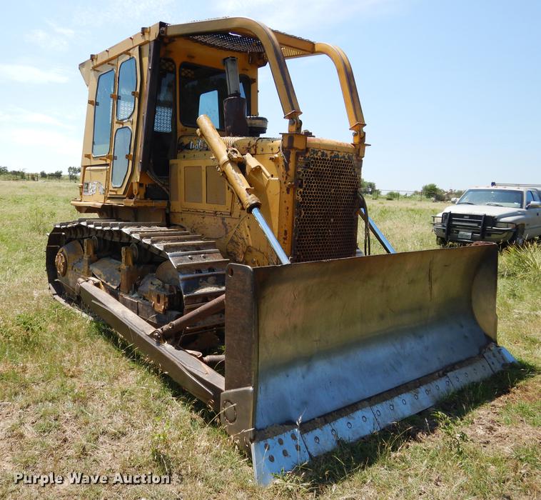 image for item DC5956 1990 Caterpillar D6D PS dozer