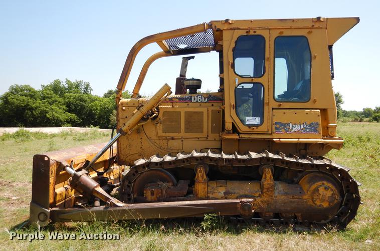 image for item DC5956 1990 Caterpillar D6D PS dozer