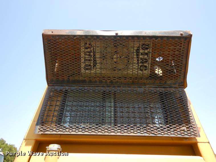 image for item DC5956 1990 Caterpillar D6D PS dozer