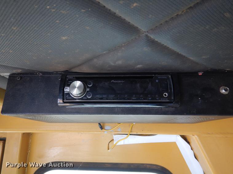 image for item DC5956 1990 Caterpillar D6D PS dozer