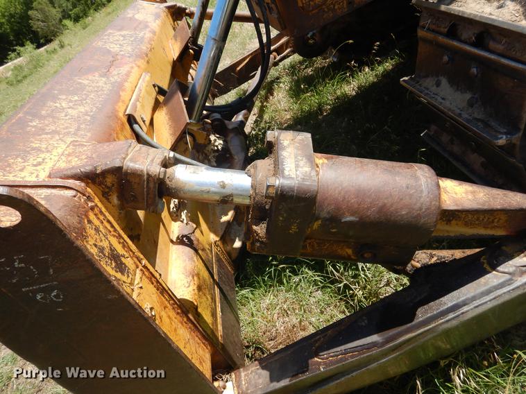 image for item DC5956 1990 Caterpillar D6D PS dozer