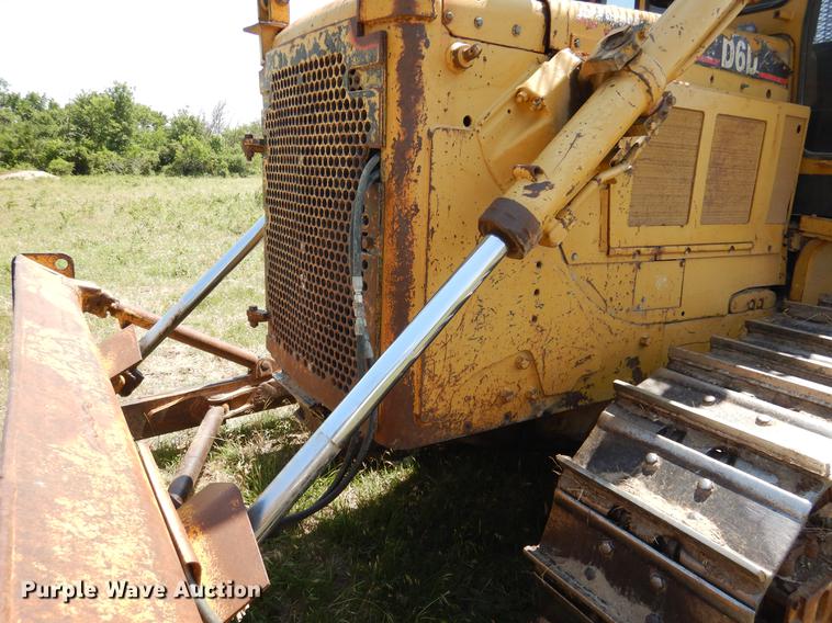 image for item DC5956 1990 Caterpillar D6D PS dozer