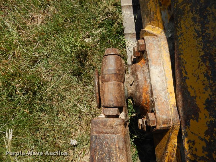 image for item DC5956 1990 Caterpillar D6D PS dozer