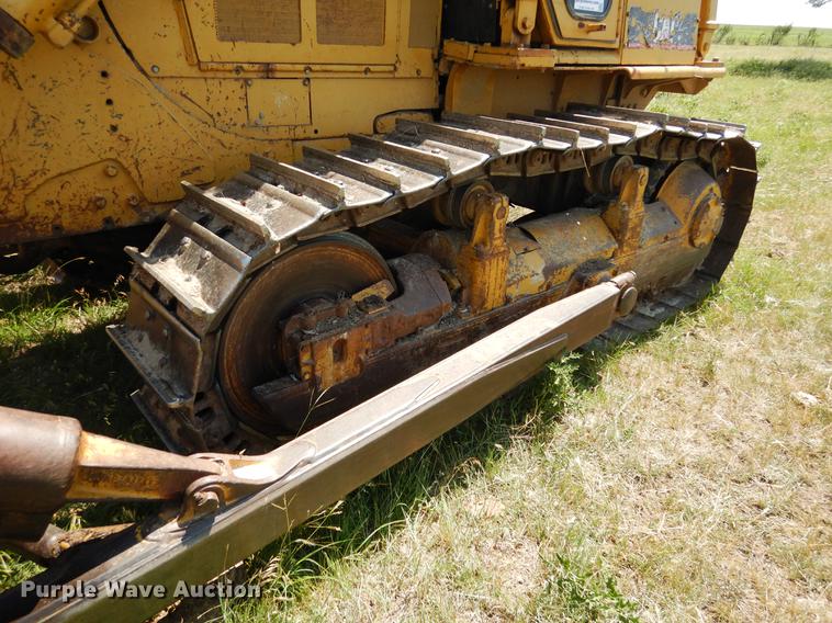 image for item DC5956 1990 Caterpillar D6D PS dozer