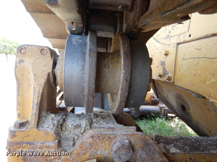 image for item DC5956 1990 Caterpillar D6D PS dozer