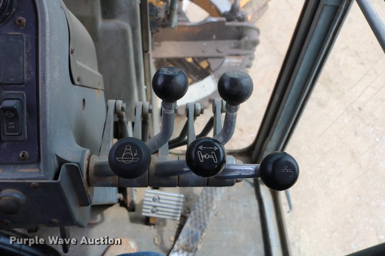 image for item DC7538 1995 Champion 730A motor grader