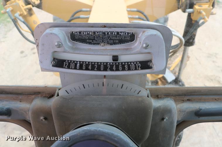 image for item DC7538 1995 Champion 730A motor grader