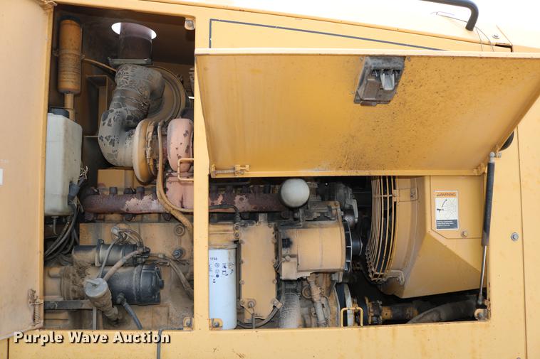 image for item DC7538 1995 Champion 730A motor grader