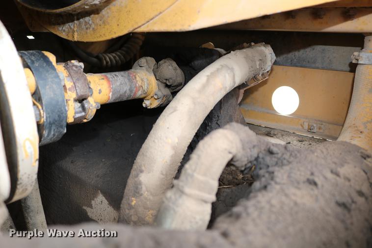 image for item DC7538 1995 Champion 730A motor grader