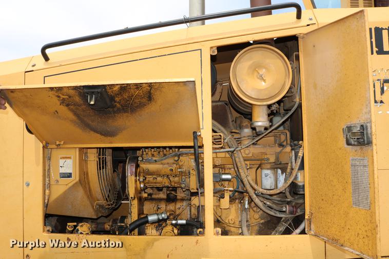 image for item DC7538 1995 Champion 730A motor grader