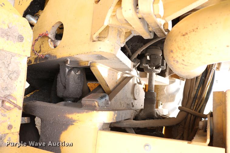 image for item DC7538 1995 Champion 730A motor grader