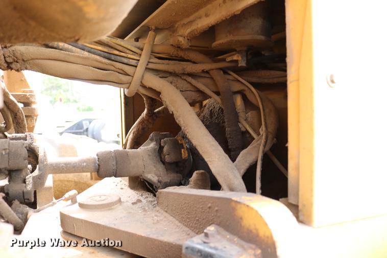 image for item DC7538 1995 Champion 730A motor grader