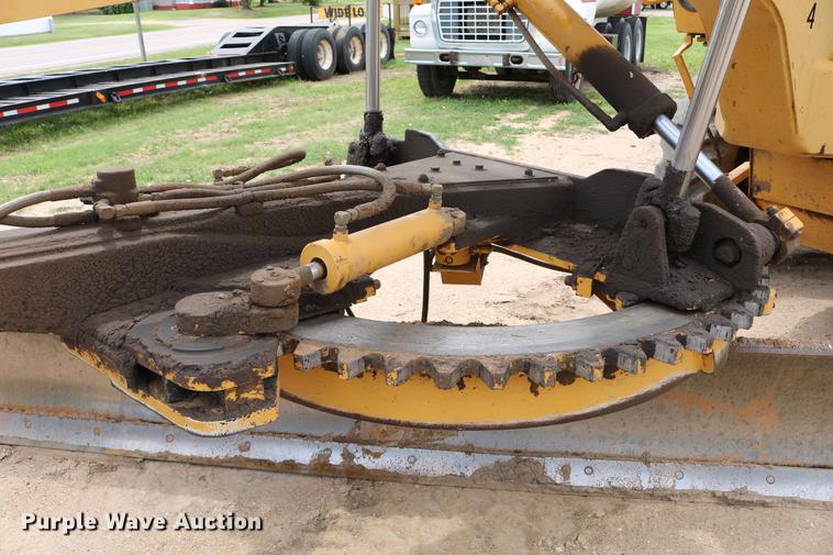 image for item DC7538 1995 Champion 730A motor grader