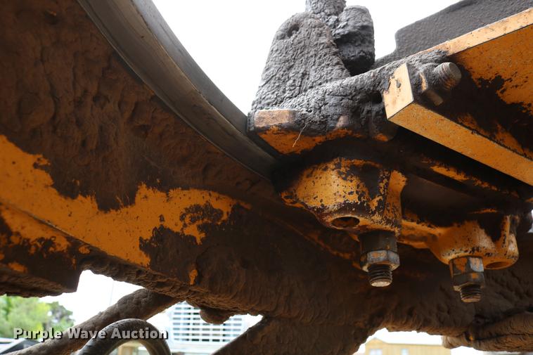 image for item DC7538 1995 Champion 730A motor grader