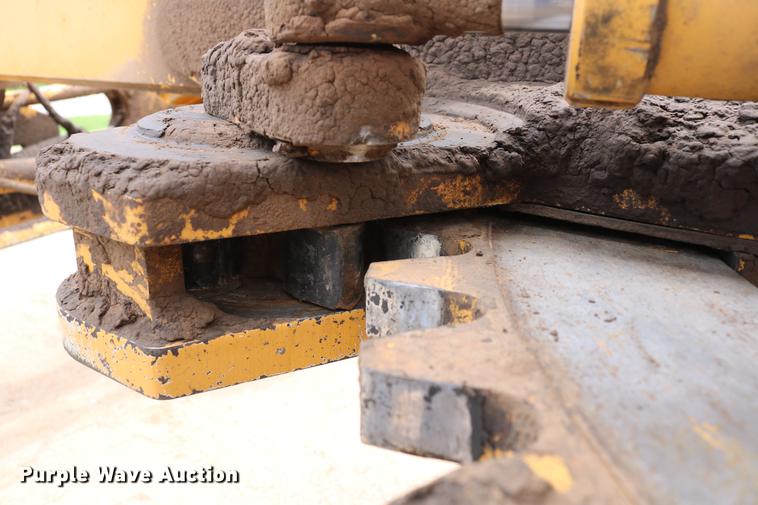 image for item DC7538 1995 Champion 730A motor grader