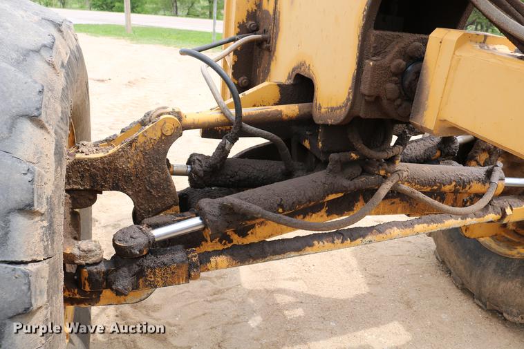 image for item DC7538 1995 Champion 730A motor grader