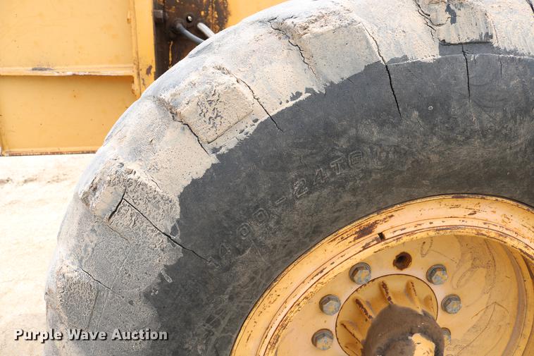 image for item DC7538 1995 Champion 730A motor grader