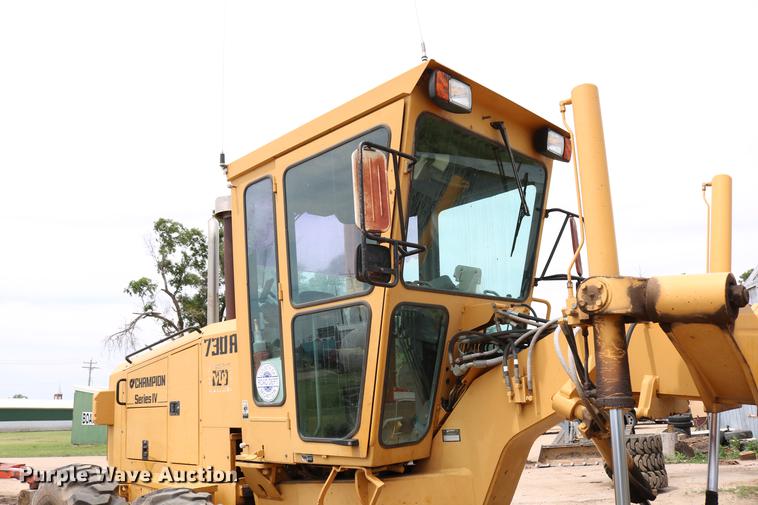 image for item DC7538 1995 Champion 730A motor grader