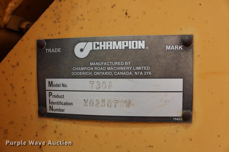 image for item DC7538 1995 Champion 730A motor grader