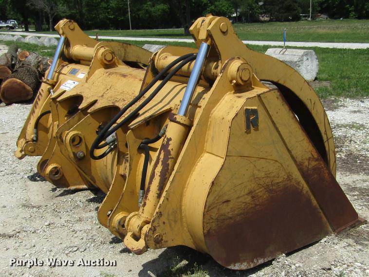 image for item DD2691 Rockland GPX544E loader grapple bucket