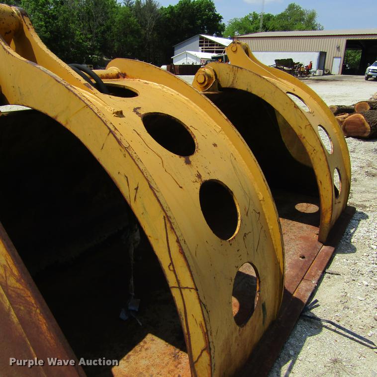 image for item DD2691 Rockland GPX544E loader grapple bucket