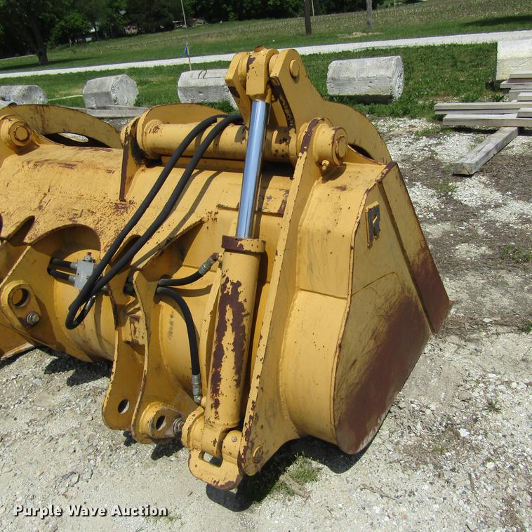 image for item DD2691 Rockland GPX544E loader grapple bucket