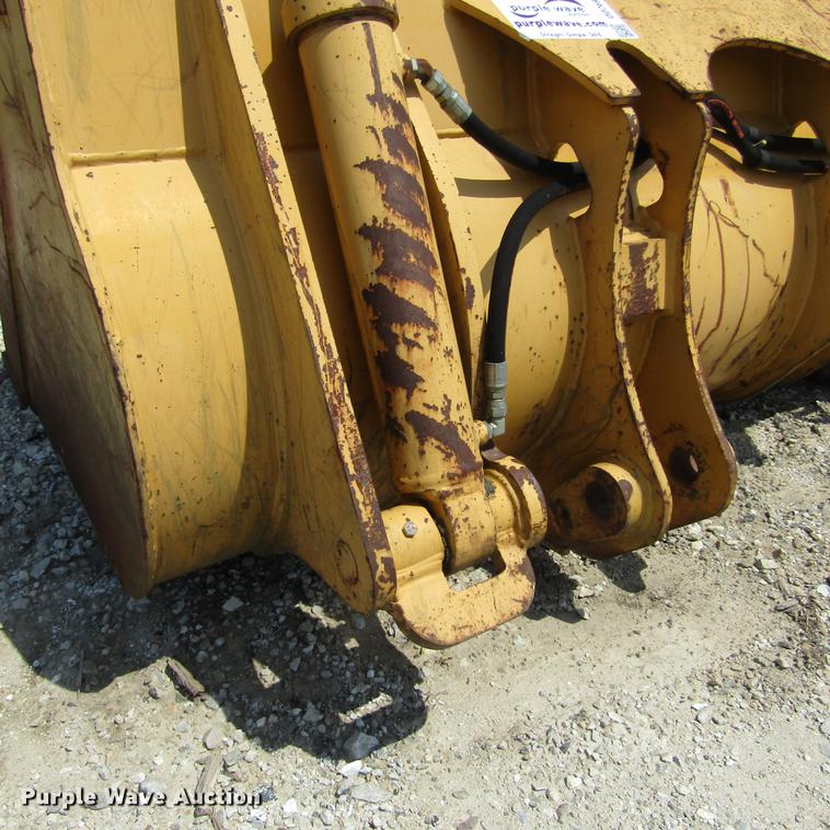 image for item DD2691 Rockland GPX544E loader grapple bucket