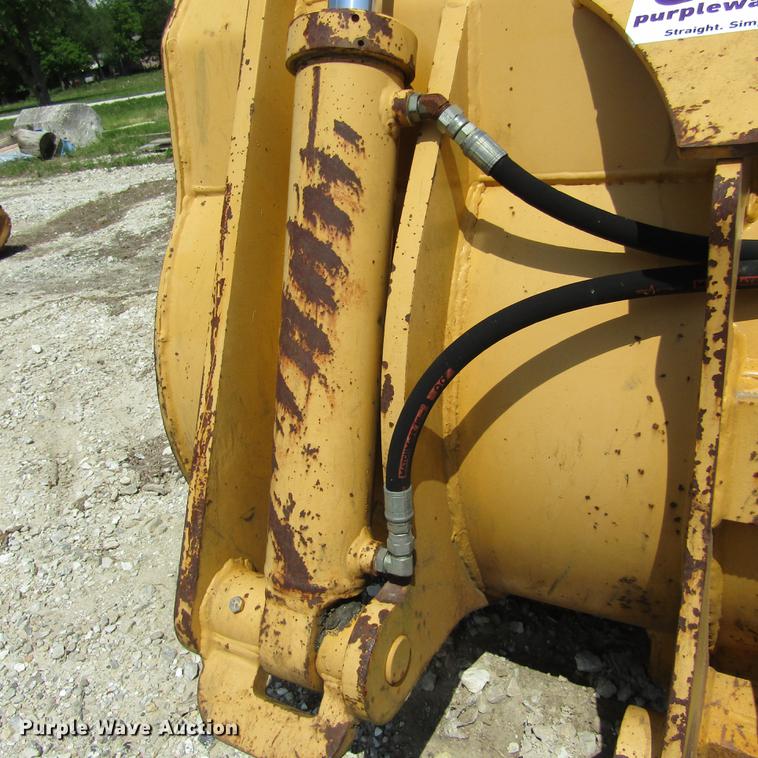 image for item DD2691 Rockland GPX544E loader grapple bucket