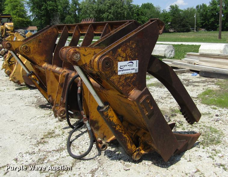 image for item DD2692 Pemberton JD544E3LRC loader rake bucket