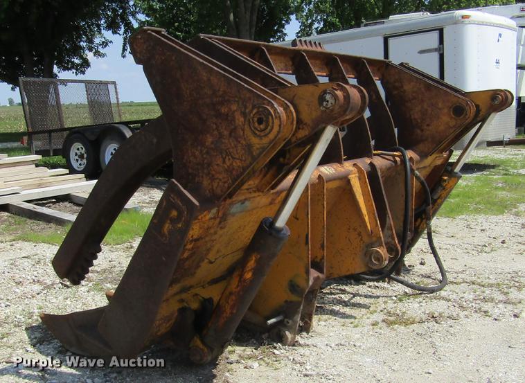 image for item DD2692 Pemberton JD544E3LRC loader rake bucket