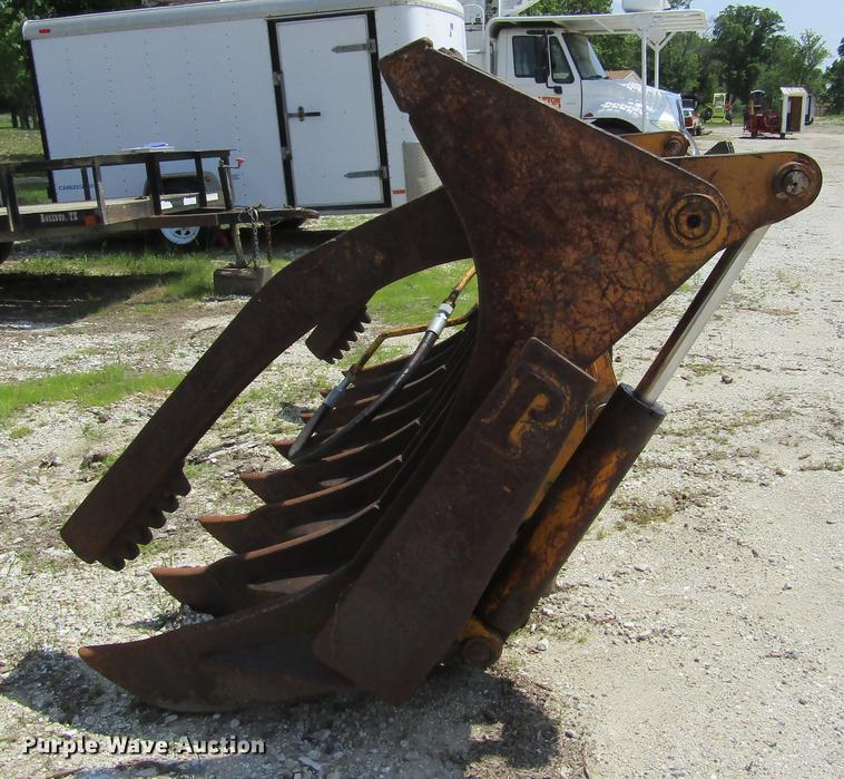 image for item DD2692 Pemberton JD544E3LRC loader rake bucket