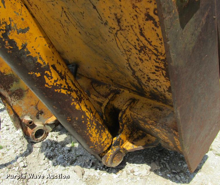 image for item DD2692 Pemberton JD544E3LRC loader rake bucket