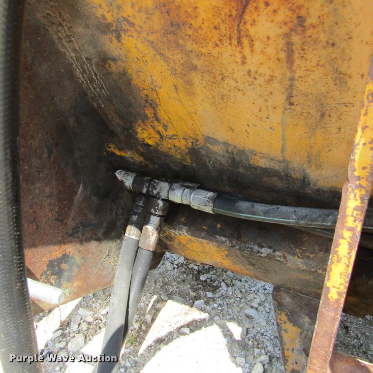 image for item DD2692 Pemberton JD544E3LRC loader rake bucket