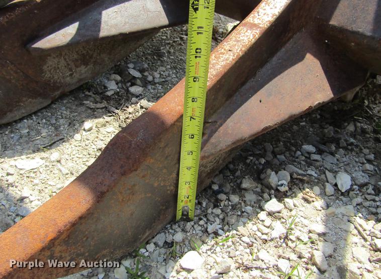 image for item DD2692 Pemberton JD544E3LRC loader rake bucket