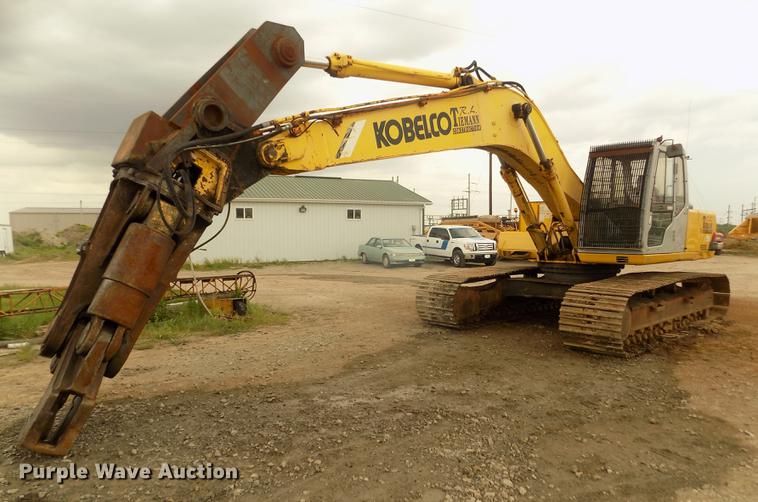image for item DD2750 1996 Kobelco SK220LC excavator