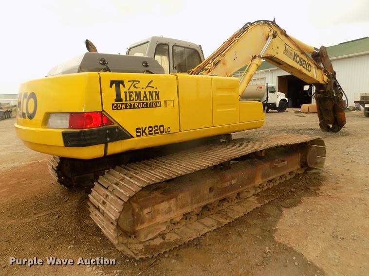 image for item DD2750 1996 Kobelco SK220LC excavator