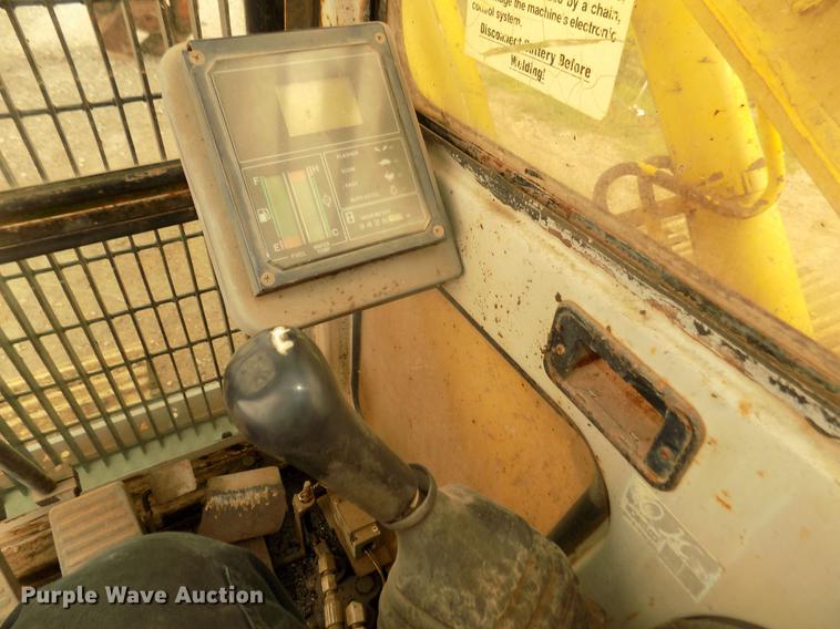image for item DD2750 1996 Kobelco SK220LC excavator