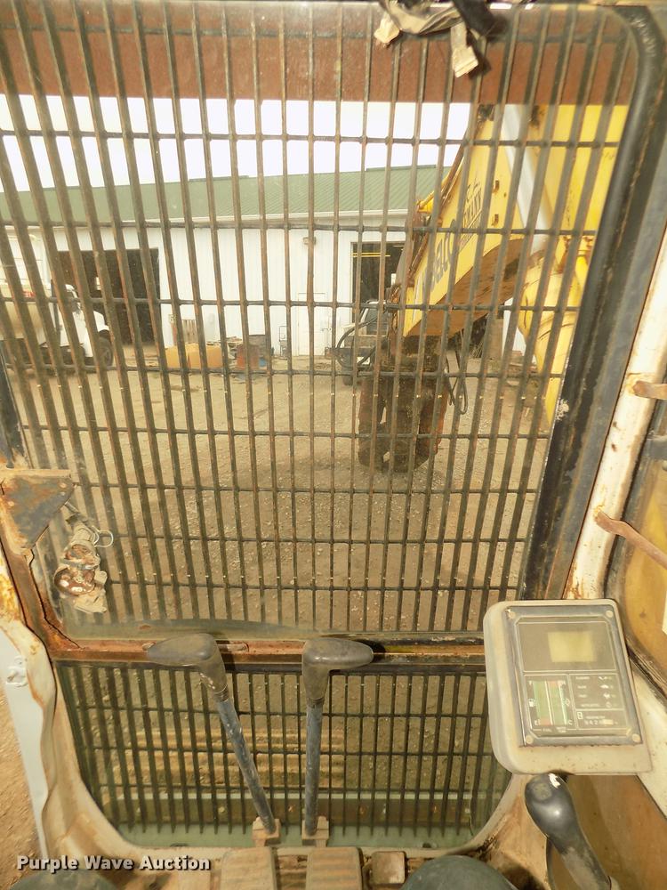 image for item DD2750 1996 Kobelco SK220LC excavator