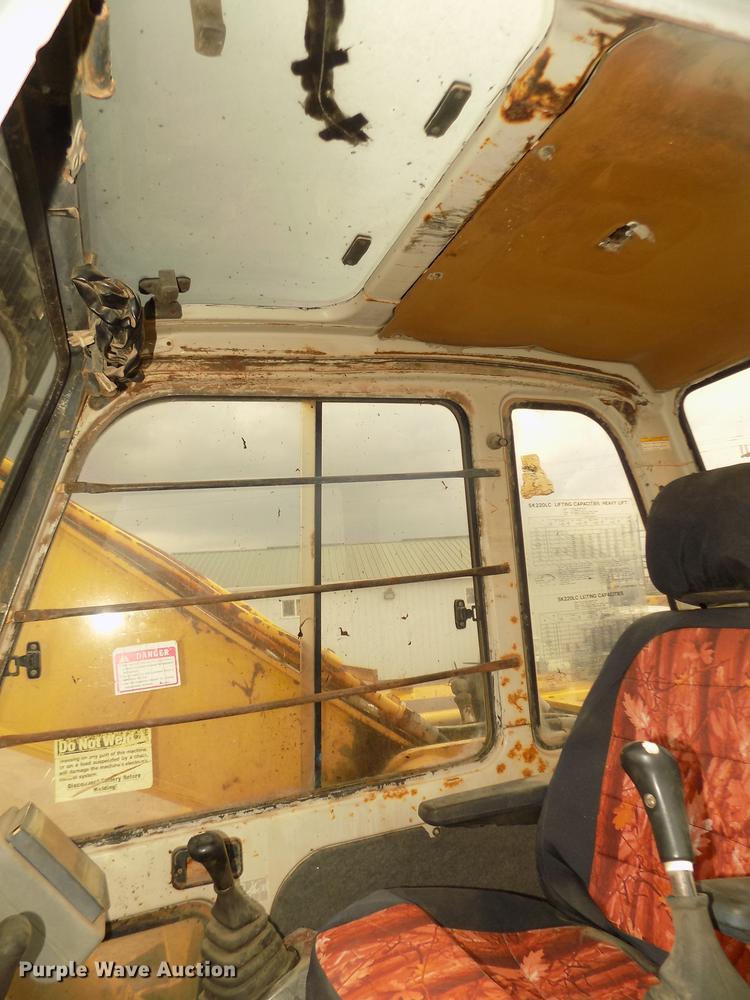 image for item DD2750 1996 Kobelco SK220LC excavator