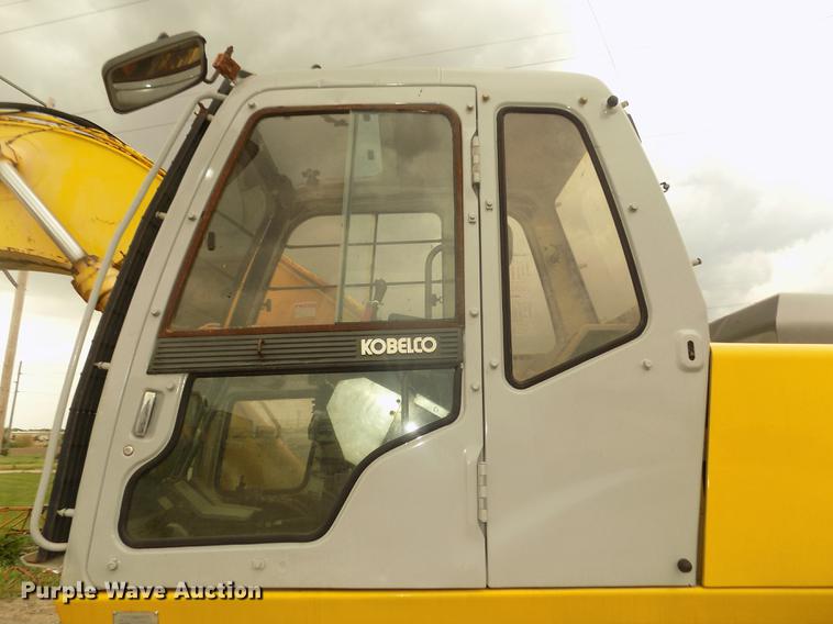 image for item DD2750 1996 Kobelco SK220LC excavator