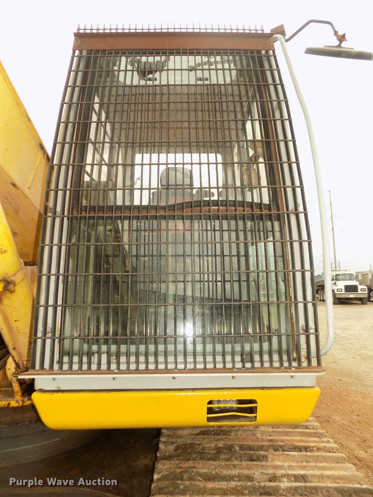 image for item DD2750 1996 Kobelco SK220LC excavator