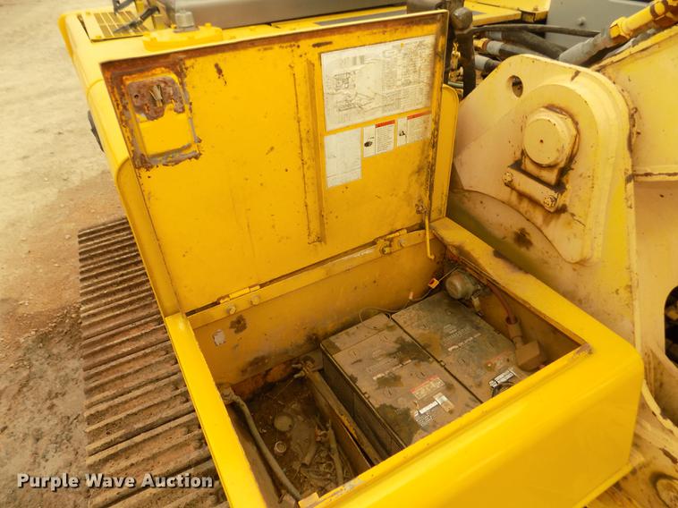 image for item DD2750 1996 Kobelco SK220LC excavator